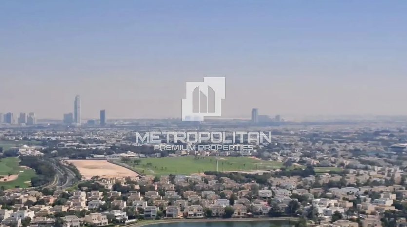 Apartment on Jumeirah Lake Towers, Dubai, 2 bedrooms, 121 m2 / per year
