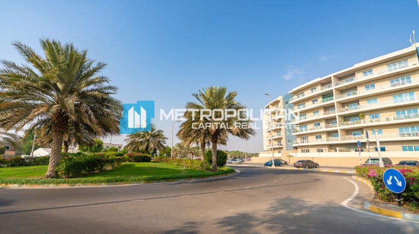 Apartment on Al Reef, Abu-Dhabi, 3 bedrooms, 143.5 m2  | Foto 1