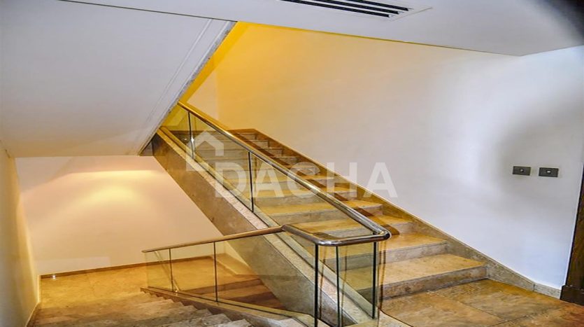 Townhouse on Palm Jumeirah, Dubai, 2 bedrooms, 371.2 m2 / per year