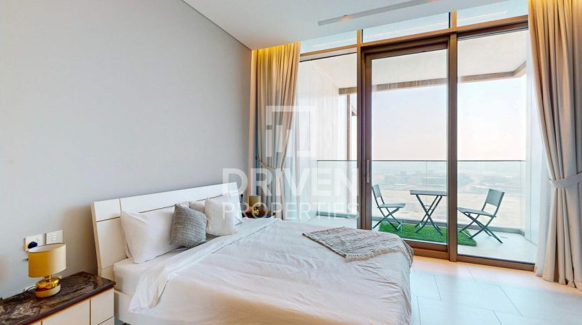 Apartment on Business Bay, Dubai, 1 bedroom, 108 m2 / per year