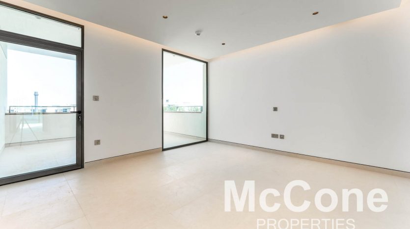 Villa on Tilal Al Ghaf, Dubai, 4 bedrooms, 404.96 m2 / per year