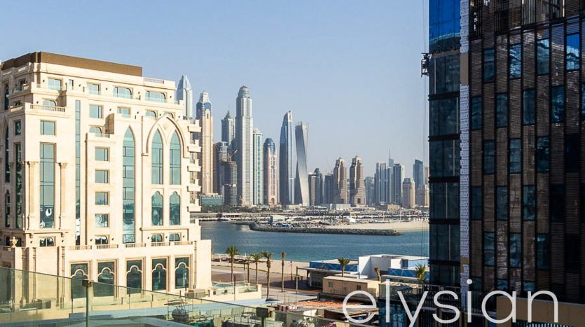 Apartment on Palm Jumeirah, Dubai, 3 bedrooms, 202 m2 / per year