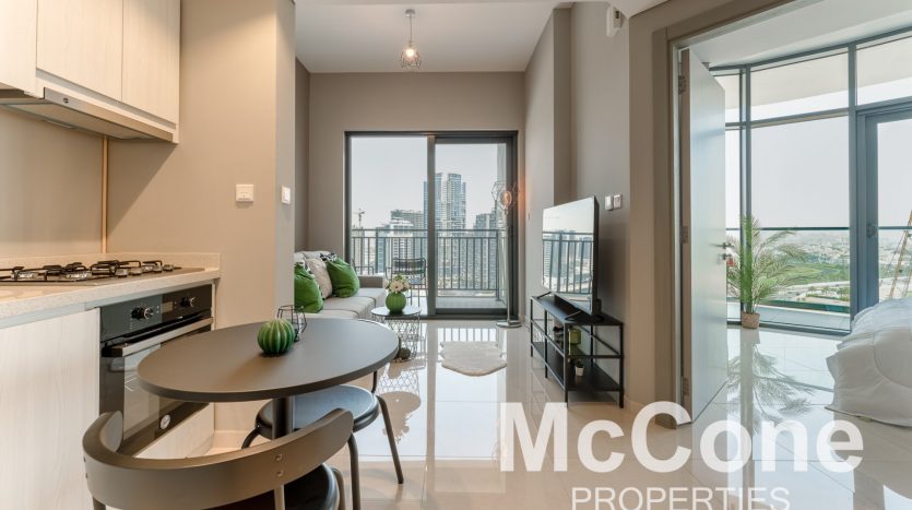 Apartment on Business Bay, Dubai, 1 bedroom, 52.58 m2 / per year