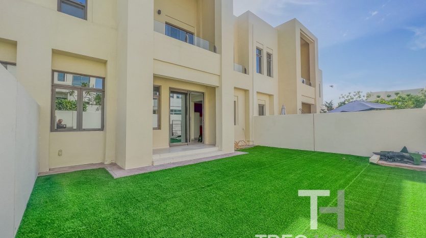 Townhouse on Rome, Dubai, 3 bedrooms, 218 m2 / per year