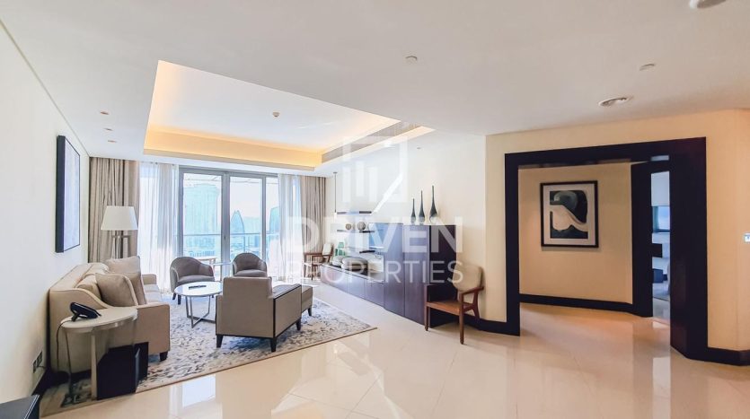 Apartment on Downtown Burj Dubai, 2 bedrooms, 172 m2 / per year