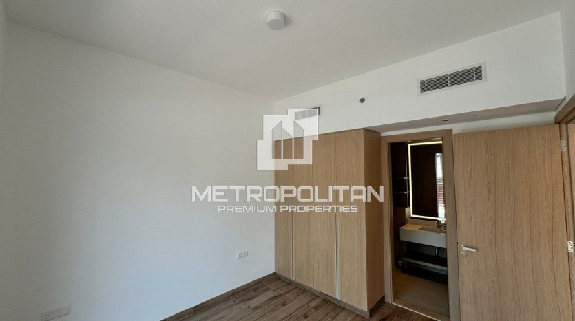 Apartment on Jumeirah Village Circle, Dubai, 2 bedrooms, 130 m2  | Foto 2