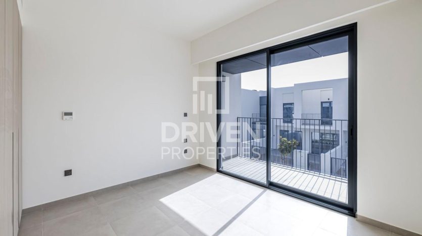 Villa on The Valley, Dubai, 3 bedrooms, 174 m2 / per year
