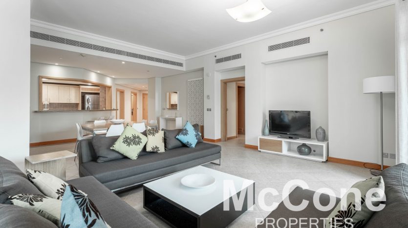 Apartment on Palm Jumeirah, Dubai, 3 bedrooms, 237.65 m2 / per year