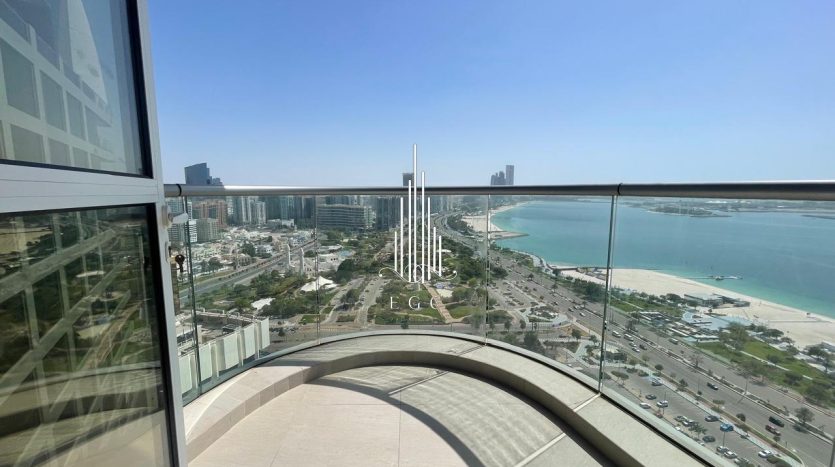 Квартира в Corniche Road, Абу-Даби, 5 спален, 399.9 м2 / в год