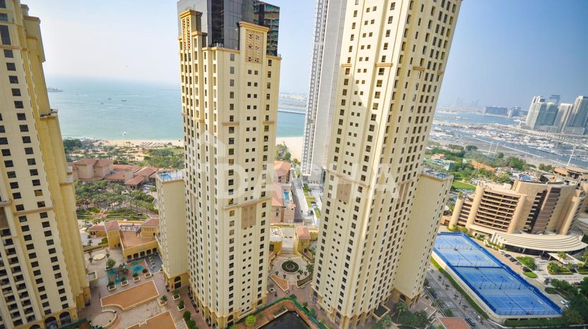 Apartment on Jumeirah Beach Residence, Dubai, 3 bedrooms, 174.8 m2 / per year