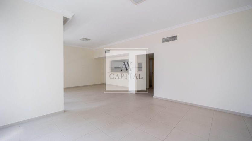Apartment on Jumeirah Beach Residence, Dubai, 2 bedrooms, 159.1 m2 / per year
