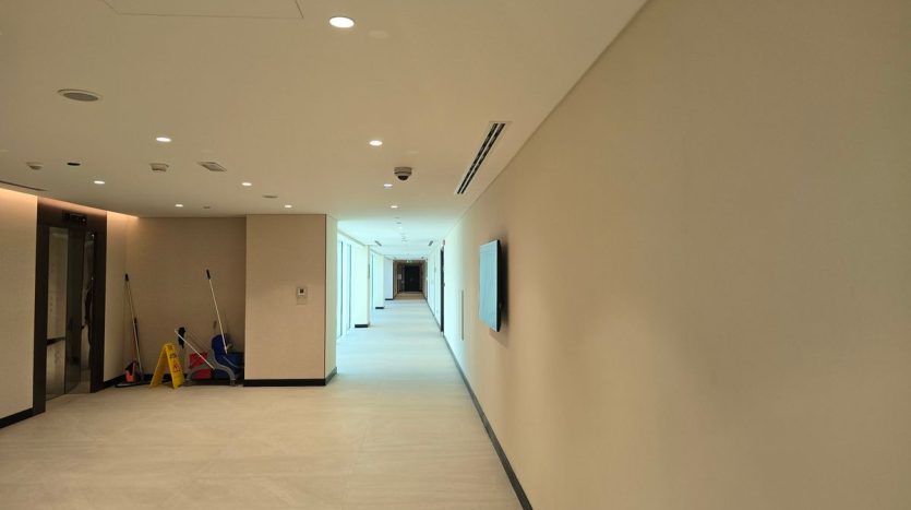 Office on Dubai Internet City, Dubai, 88 m2 / per year