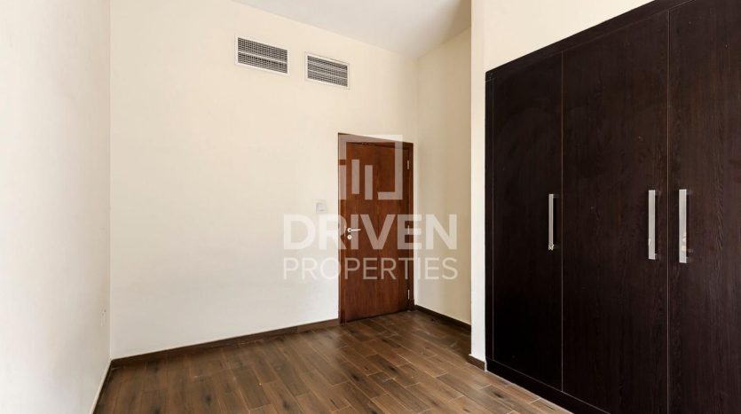 Apartment on Al Furjan, Dubai, 2 bedrooms, 130 m2 / per year