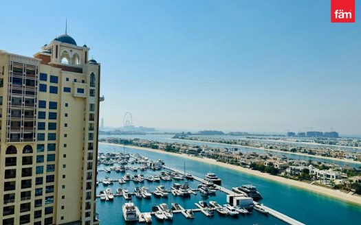 Apartment on Palm Jumeirah, Dubai, 3 bedrooms, 234.5 m2 / per year