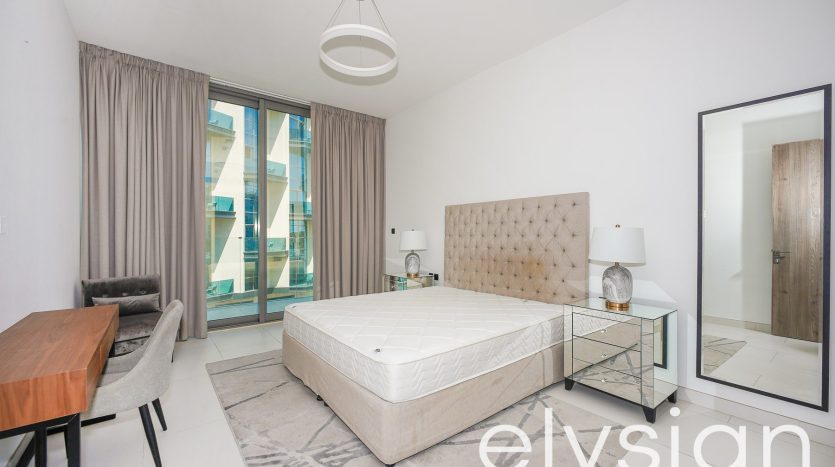 Apartment on Palm Jumeirah, Dubai, 1 bedroom, 92 m2 / per year