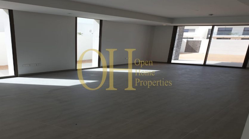 Villa on Yas Island, Abu-Dhabi, 4 bedrooms, 354.6 m2 / per year