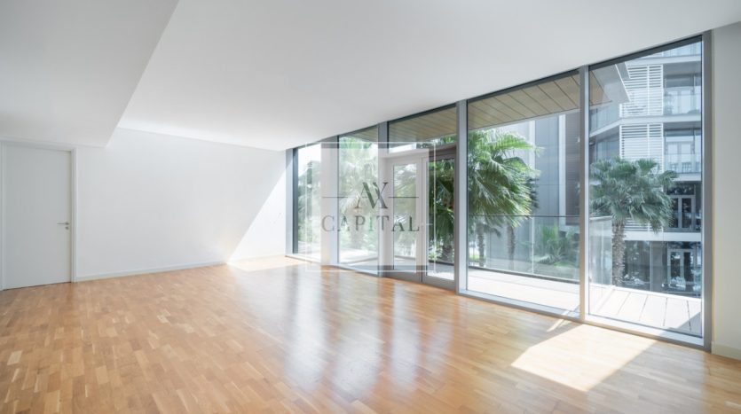 Apartment on Bluewaters, Dubai, 1 bedroom, 105.8 m2 / per year