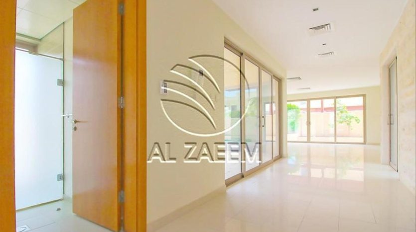 Вилла в Al Raha Gardens, Абу-Даби, 4 спальни, 402 м2 / в год