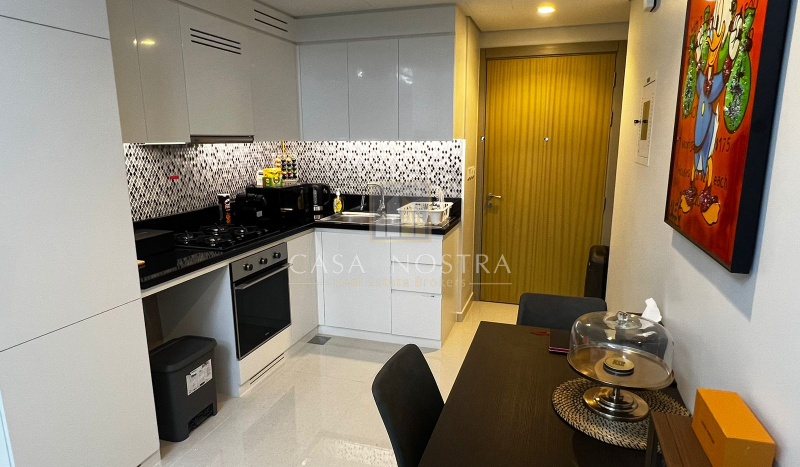 Apartment on Business Bay, Dubai, 1 bedroom, 52.6 m2 / per year
