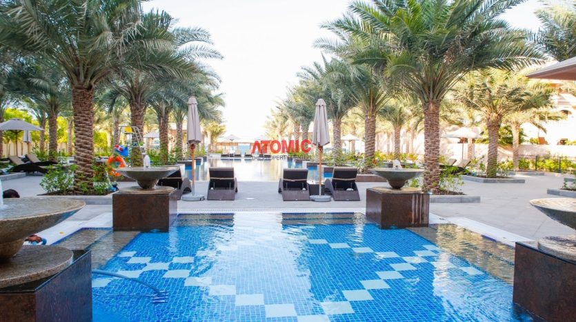 Apartment on Palm Jumeirah, Dubai, 1 bedroom, 94.3 m2 / per year