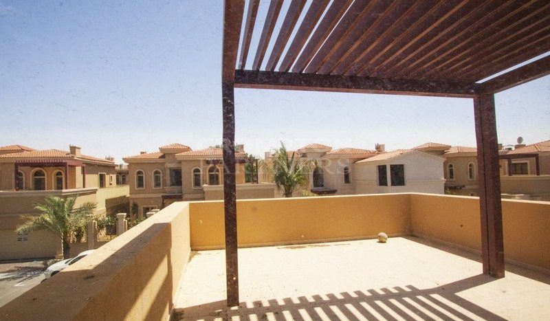 Вилла в Al Raha Golf Gardens, Абу-Даби, 4 спальни, 333 м2 / в год
