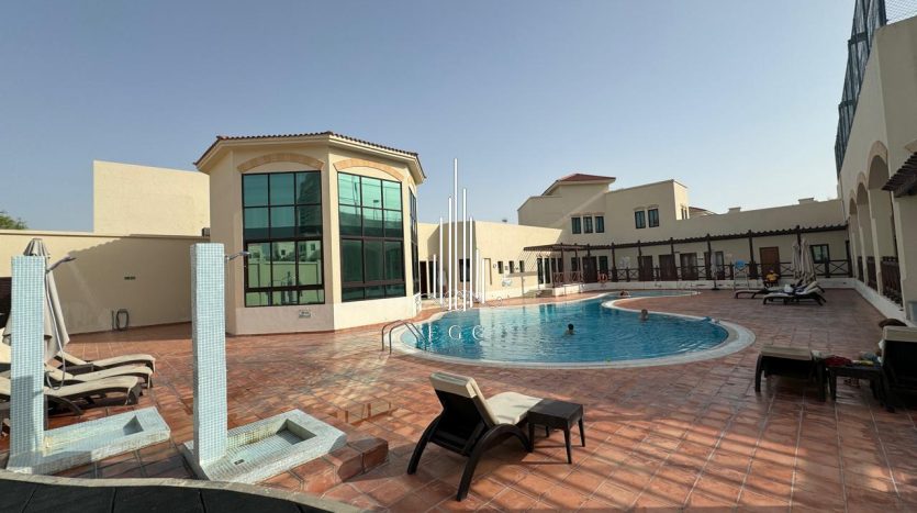 Villa on Al Khalidiya, Abu-Dhabi, 4 bedrooms, 276 m2 / per year