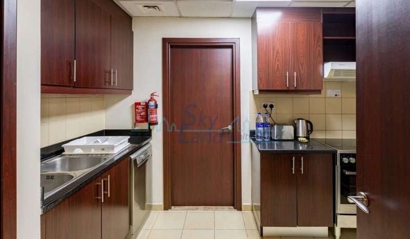 Квартира в Джумейра Бич Резиденс, Дубай, 3 спальни, 167.2 м2 / в год