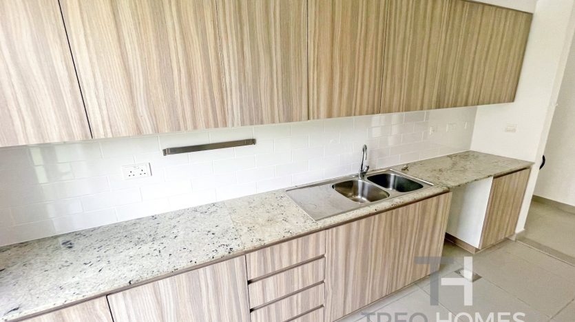 Townhouse on Moudon, Dubai, 3 bedrooms, 264 m2 / per year