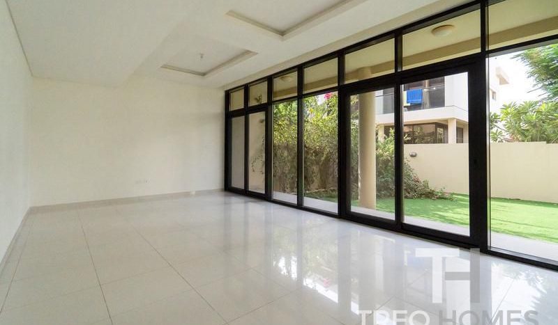 Townhouse on DAMAC Hills (Akoya by DAMAC), Dubai, 3 bedrooms, 253 m2 / per year