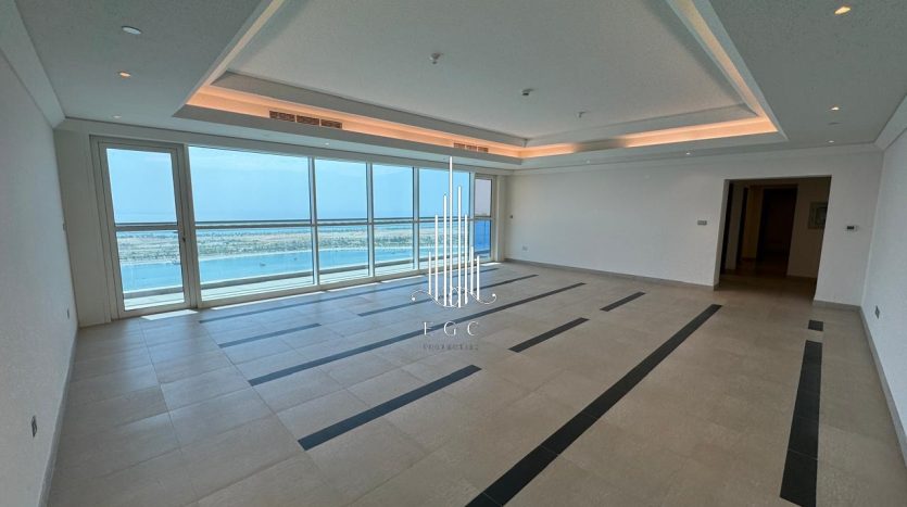 Квартира в Corniche Road, Абу-Даби, 5 спален, 371.6 м2 / в год