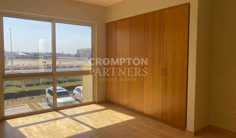Villa on Al Raha Gardens, Abu-Dhabi, 3 bedrooms, 269 m2 / per year