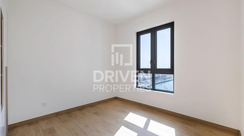Apartment on Jumeirah, Dubai, 2 bedrooms, 122 m2 / per year