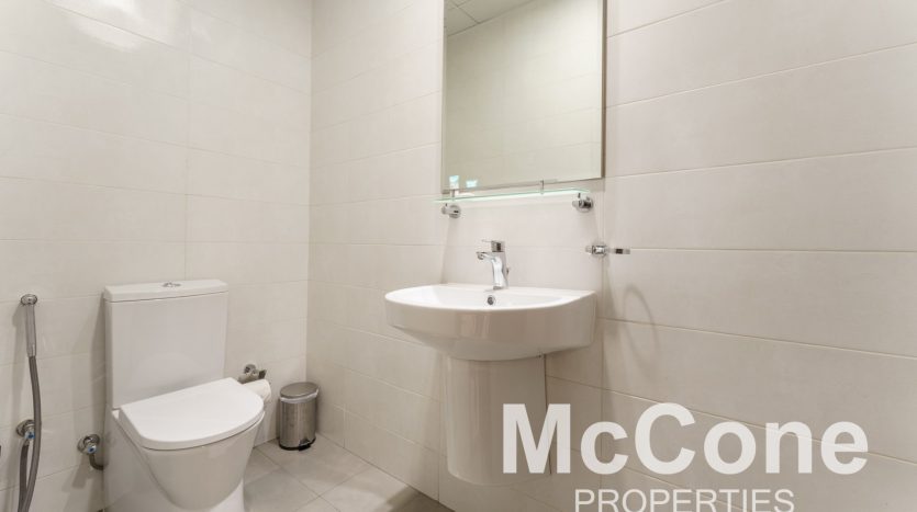 Apartment on Downtown Burj Dubai, 1 bedroom, 89.65 m2 / per year