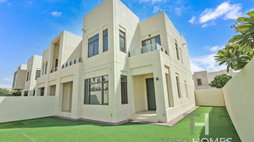 Townhouse on Rome, Dubai, 3 bedrooms, 309 m2 / per year