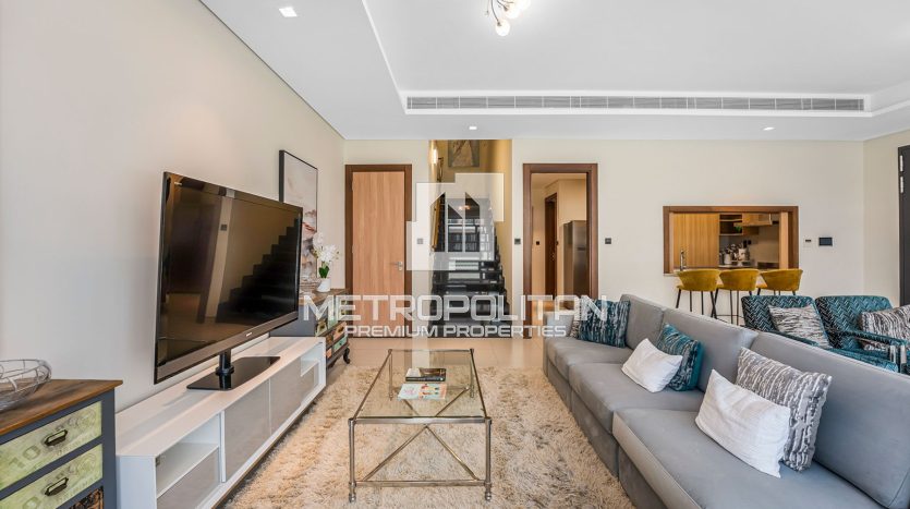 Вилла в Dubai Land, 5 спален, 248 м2 / в год
