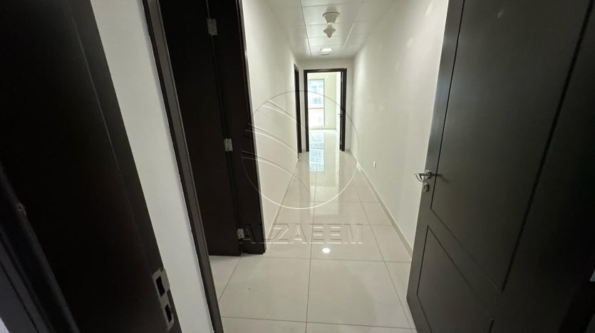 Квартира в Al Khalidiya, Абу-Даби, 3 спальни, 256 м2 / в год