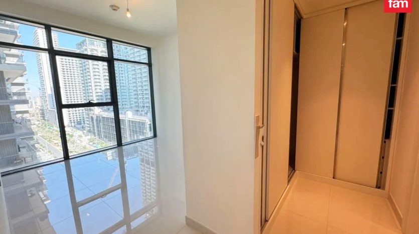 Apartment on Dubai Harbour, Dubai, 2 bedrooms, 106.3 m2 / per year