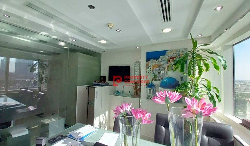 Office on Jumeirah Lake Towers, Dubai, 96 m2 / per month
