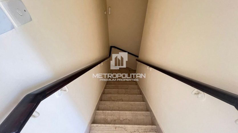 Townhouse on The Springs, Dubai, 2 bedrooms, 173 m2 / per year