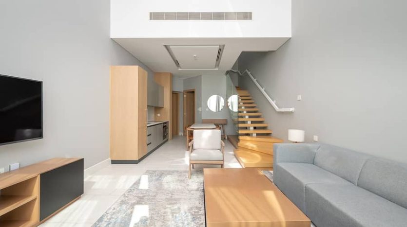 Apartment on Business Bay, Dubai, 1 bedroom, 104 m2 / per year