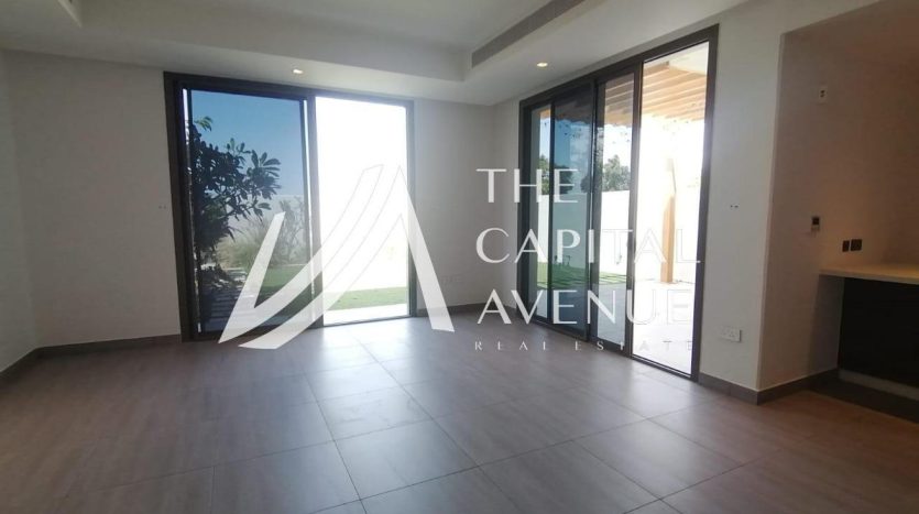 Villa on Yas Island, Abu-Dhabi, 4 bedrooms, 347 m2 / per year