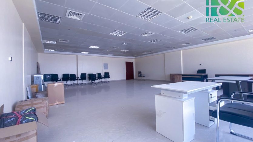 Офис в Ras-al-khaimah, 115.9 м2 / в год