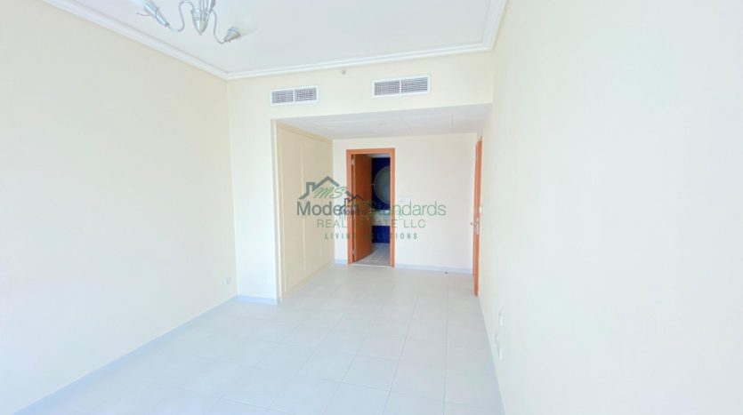 Квартира в Sheikh Zayed Road, Дубай, 3 спальни, 1337 м2 / в месяц