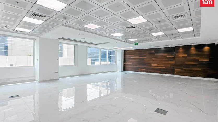 Office on Business Bay, Dubai, 181.7 m2 / per year