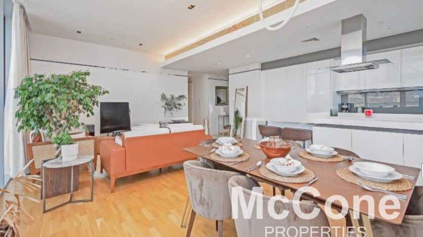 Apartment on Bluewaters, Dubai, 3 bedrooms, 196.21 m2 / per year