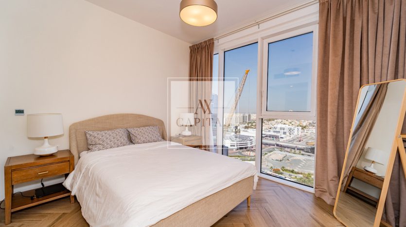 Apartment on Al-Kifaf, Dubai, 2 bedrooms, 130.1 m2 / per year