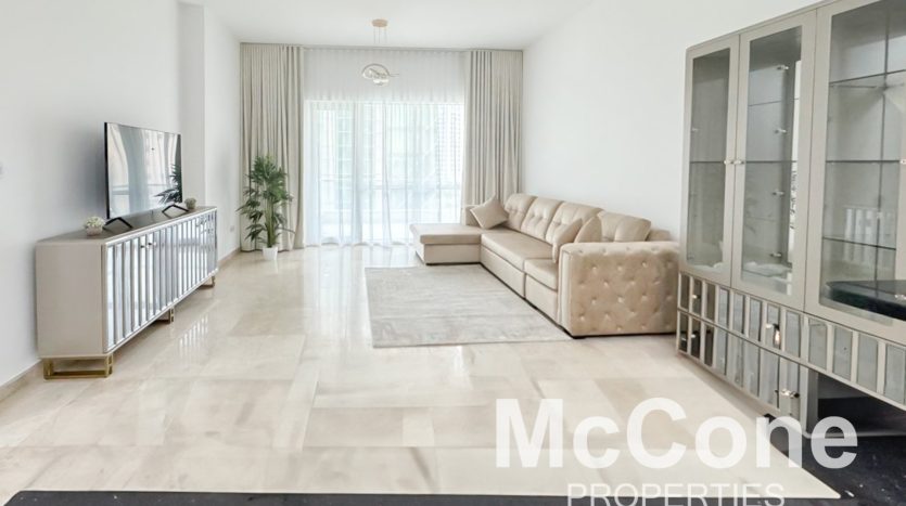 Apartment on Dubai Marina, 2 bedrooms, 168.53 m2 / per year
