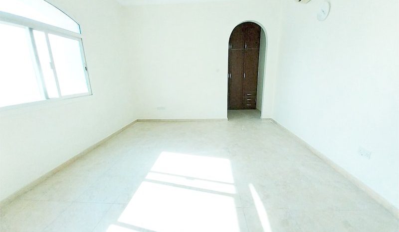 Villa on Shakhbout City, Abu-Dhabi, 5 bedrooms, 55.7 m2 / per year