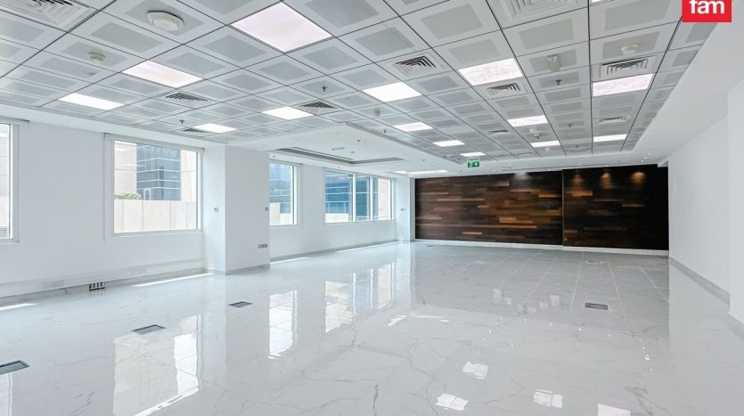 Office on Business Bay, Dubai, 181.7 m2 / per year
