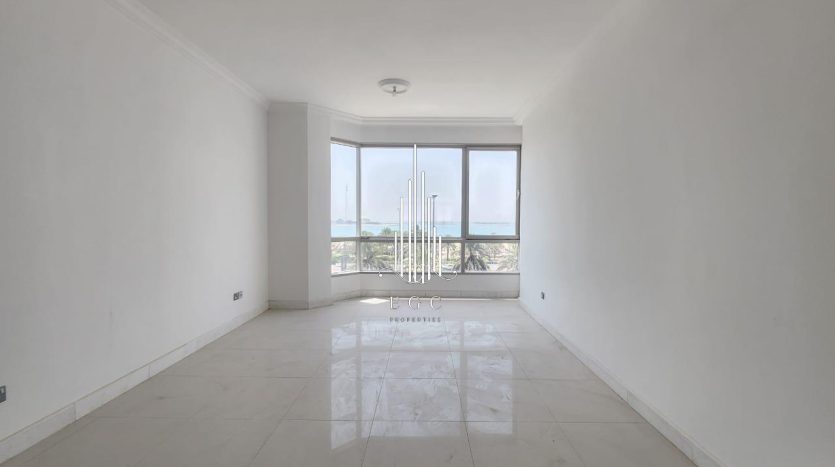 Apartment on Corniche Road, Abu-Dhabi, 4 bedrooms, 325.2 m2 / per year